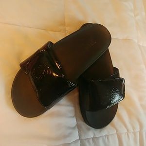 VS PINK Slides